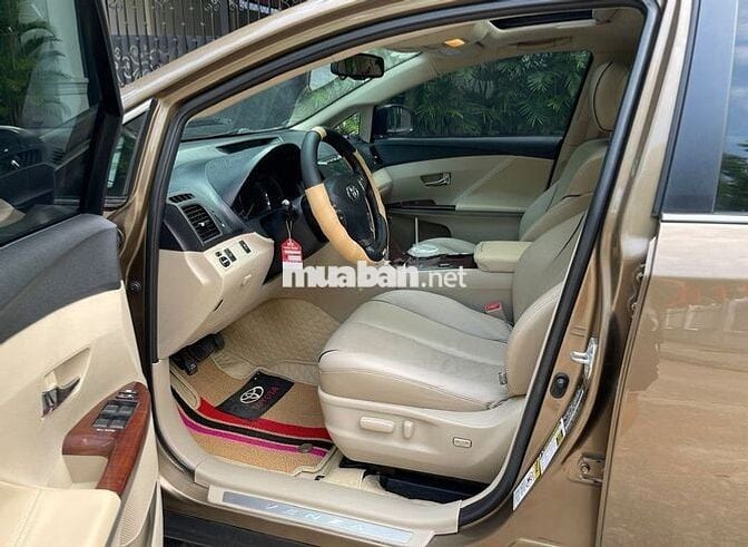 Chính chủ bán Toyota Venza 2.7 bản full AWD