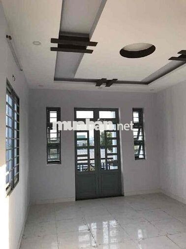 Nhà 2 tầng sát mặt tiền Đặng Thúc Vịnh