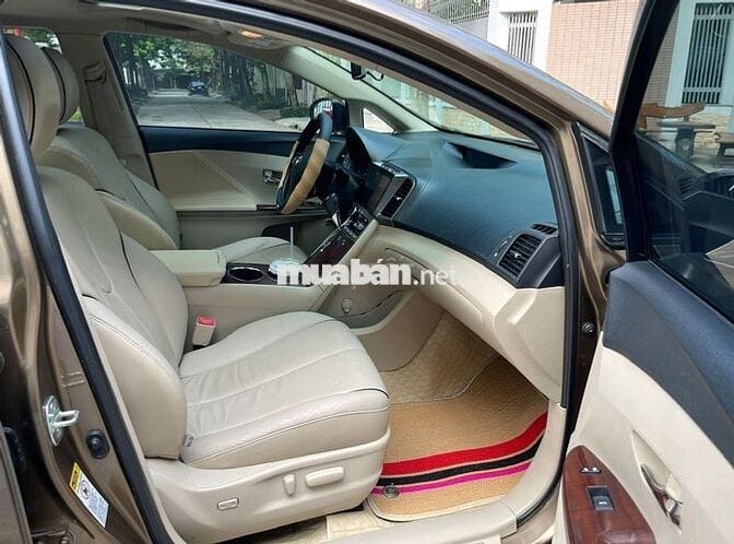 Chính chủ bán Toyota Venza 2.7 bản full AWD