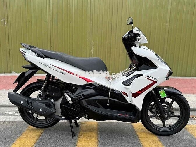 Airblade 125 2Val đk2022 1chủ ít đi zin100% mới99%