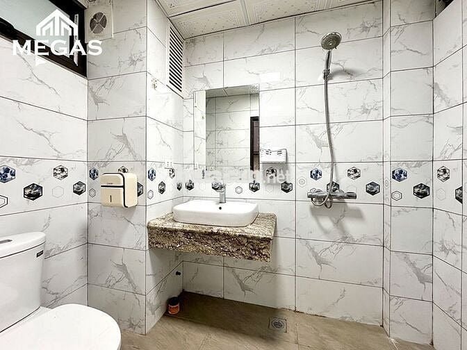 CHO THUÊ STU,1N1K - 50M2 BAN CÔNG FULL NỘI THẤT NGAY ĐH THƯƠNG MẠI
