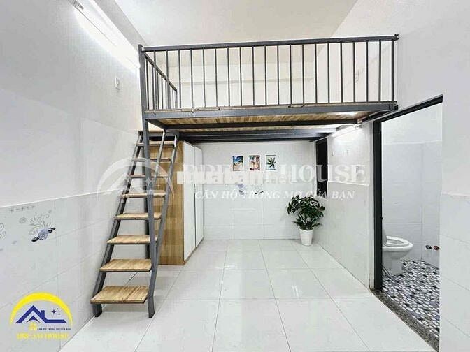 Duplex gác cao phòng rộng, giáp Tân Phú cạnh Aeon Tân Phú