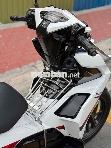Airblade 125 2Val đk2022 1chủ ít đi zin100% mới99%