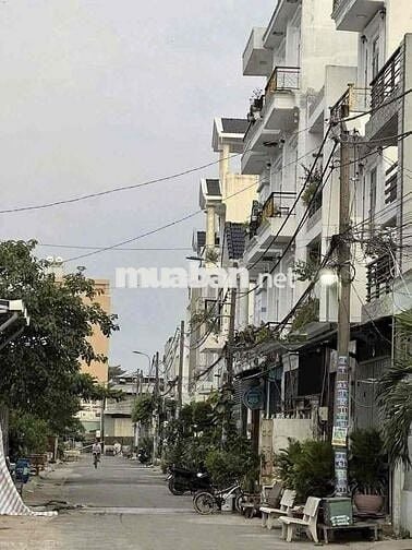 Bán Đất xã Bà Điểm DT: 5x25 dân cư an ninh sạch đẹp