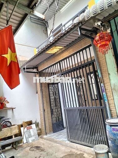Nhà Lầu Trệt gần chợ Tân long và đường Nguyễn Thị Chạy . Dĩ An