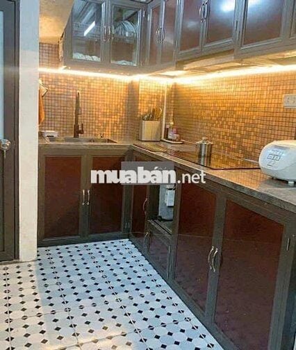 Bán Nhà Đê Tô Hoàng 25M x 4T Giá 5,72 Tỷ. Mặt ngõ thông, 30m ra phố