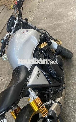 Honda CB400 Super Four