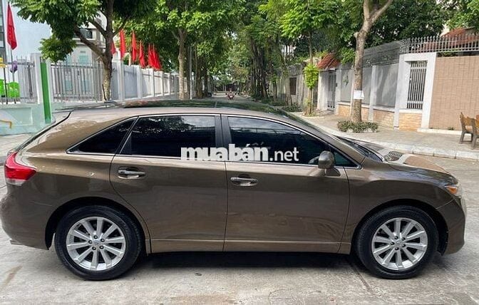 Chính chủ bán Toyota Venza 2.7 bản full AWD