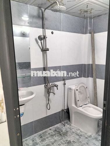 Nhà Lầu Trệt gần chợ Tân long và đường Nguyễn Thị Chạy . Dĩ An