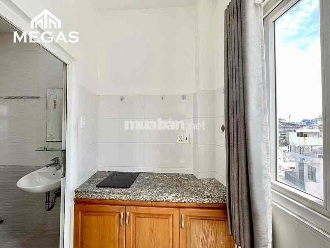 Trống căn STUDIO Ban Công ngay CMT8 - Gần Vòng Xoay Dân Chủ