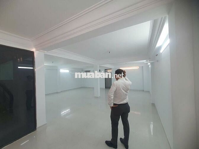 🏡 Cho Thuê Nhà Đường C18_(K300)_6x20m,Hầm 5 Lầu, Máy Lạnh, Thang Máy.