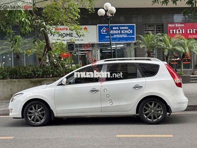 Hyundai i30 CW 1.6 AT 2010 - 250 Triệu