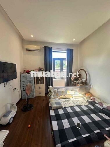 Khách pass phòng 40m2_1PN 1PK ban công,full/ít nt_417 Chu Văn An,BT