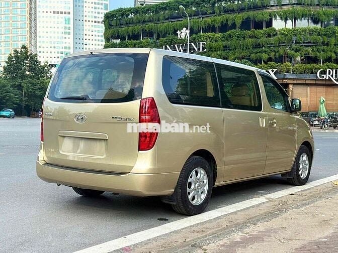 Bán gấp xe 9 chỗ Hyundai Starex 2010 máy zin
