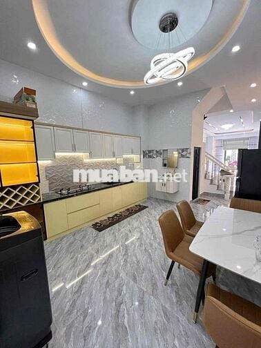 NHÀ MỚI ĐẸP CÓ NỘI THẤT KDC 91B