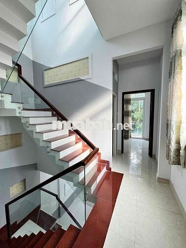 CHO THUÊ NHÀ MẶT TIỀN HẺM 60 TRẦN HOÀNG NA