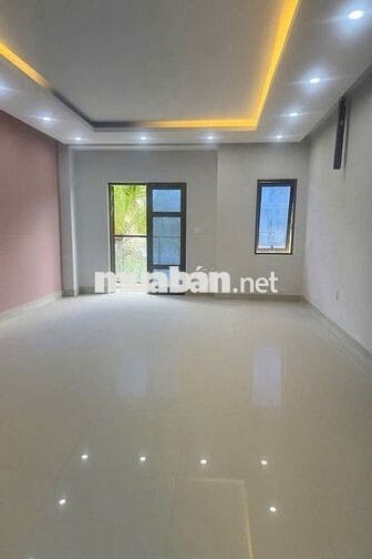 NHÀ 3 TẦNG MỚI 100% MẶT TIỀN TRUNG LẬP 17- MÊ LINH