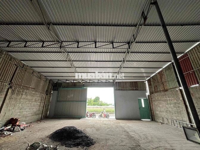 Cho Thuê Kho Xướng 360m2 đường xe tải , ấp 2 xtt Hóc Môn