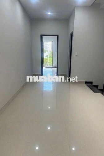 NHÀ 3 TẦNG MỚI 100% MẶT TIỀN TRUNG LẬP 17- MÊ LINH