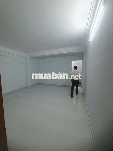 🏡 Cho Thuê Nhà Đường C18_(K300)_6x20m,Hầm 5 Lầu, Máy Lạnh, Thang Máy.