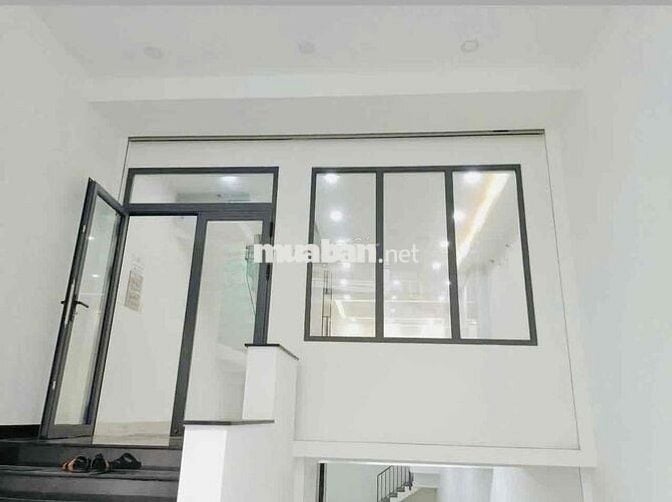 CHO THUÊ NHÀ MẶT TIỀN 5X20M ( CÓ THANG MÁY ) ĐƯỜNG SỐ P.TÂN QUY Q7
