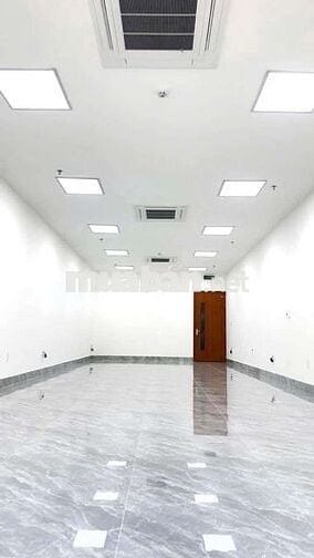 Cho thuê tòa 5 tầng gần bến xe trung tâm, hòa minh