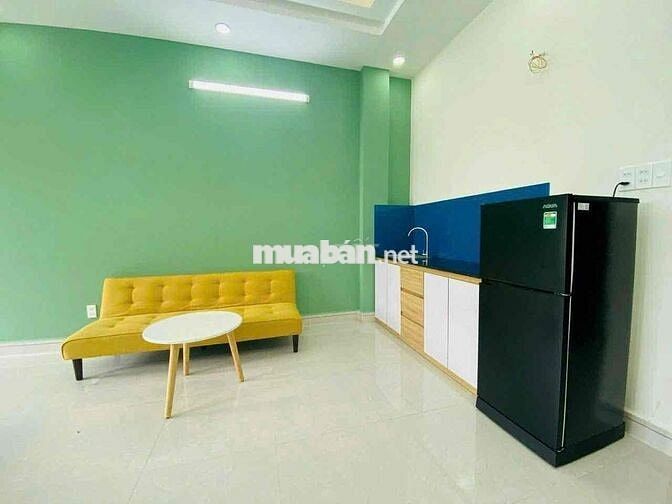 Căn hộ mini có ban công lớn ngay Trung tâm kế cầu Nguyễn Văn Cừ