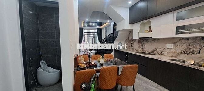 Cho thuê nhà kiệt oto Trung Tâm Hải Châu