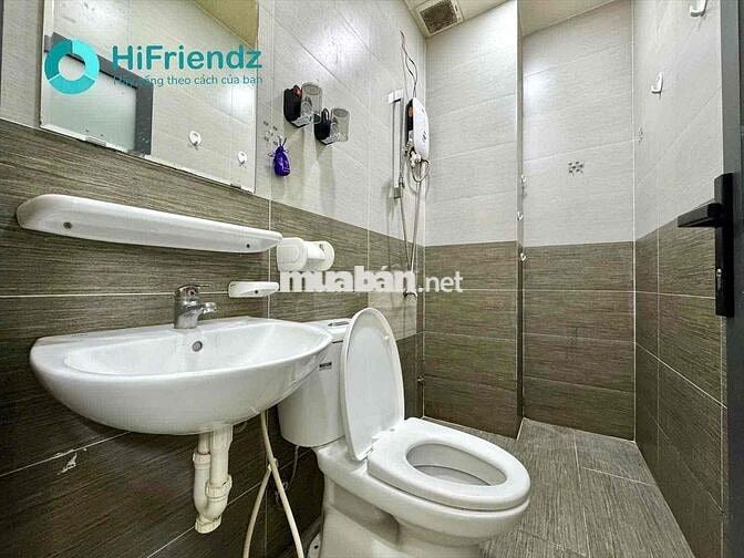 Căn hộ mini có ban công lớn ngay Trung tâm kế cầu Nguyễn Văn Cừ