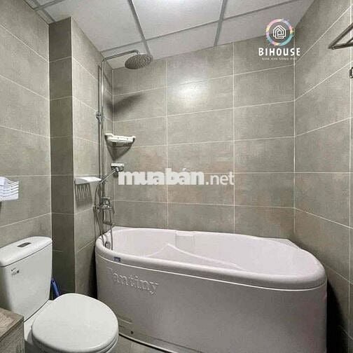 Phòng 40m2_1PN 1 phòng khách ban công,bồn tắm nằm_Phùng Văn Cung,PN