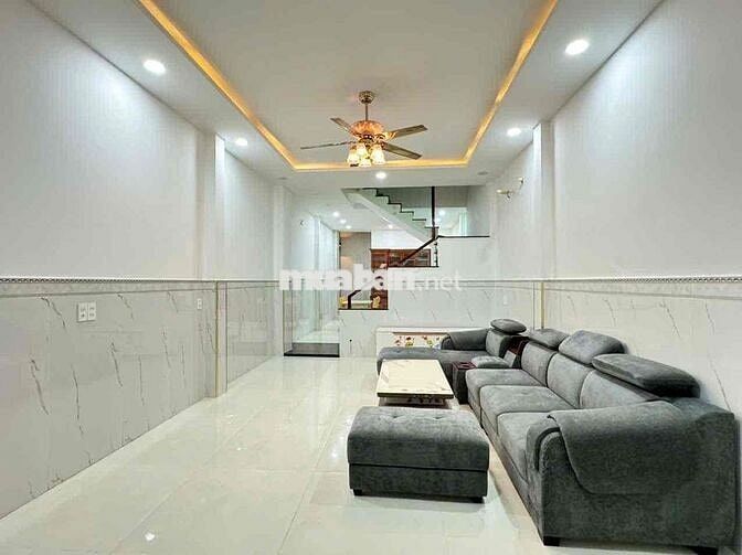 Nhà Mới Xây 100% DT 180m2 1Trệt 2Lầu 3Pn 3Wc Sân Thượng Hẻm Xe Tải