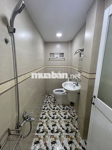 BÁN NHÀ ĐẸP TRUNG TÂM Q.10 HXH CÁCH MẶT TIỀN 30M (3.9M X 7.5M) 4.7T TL