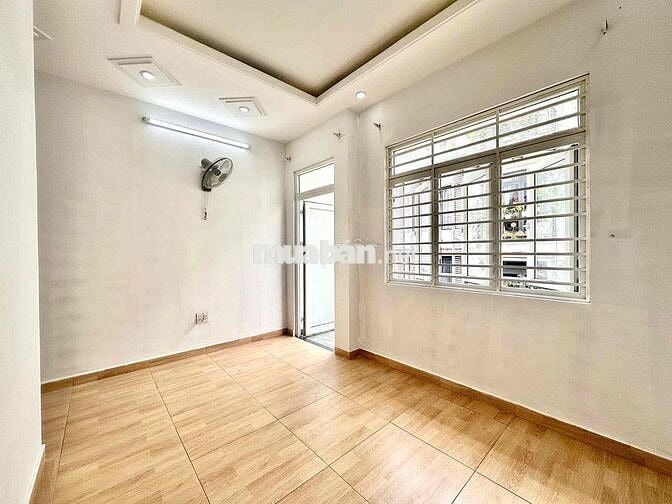 CHO THUÊ PHÒNG BANCOL GIÁ RẺ NGAY CÔNG VIÊN LÀNG HOA GÒ VÁP