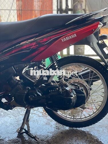 Xe máy Yamaha Nouvo 5 fi màu Đỏ, Đen, Tím