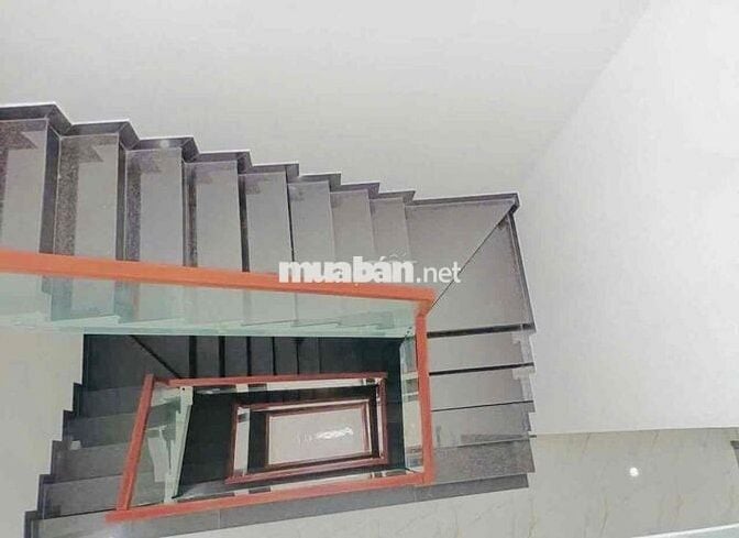 CHO THUÊ NHÀ MẶT TIỀN 5X20M ( CÓ THANG MÁY ) ĐƯỜNG SỐ P.TÂN QUY Q7