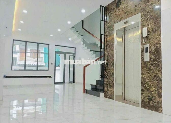 CHO THUÊ NHÀ MẶT TIỀN 5X20M ( CÓ THANG MÁY ) ĐƯỜNG SỐ P.TÂN QUY Q7