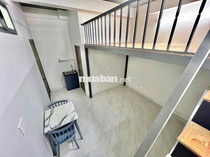 Phòng duplex mới xây giá siêu hạt rẻ đi qua ueh vhu rmit 5p đi xe