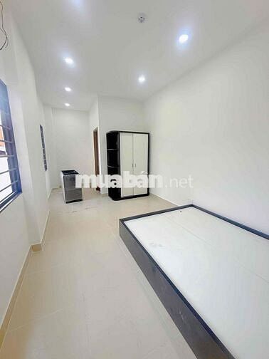 NHÀ MỚI XÂY FULL NỘI THẤT MỚI 100% NGAY VÒNG XOAY LÊ ĐẠI HÀNH