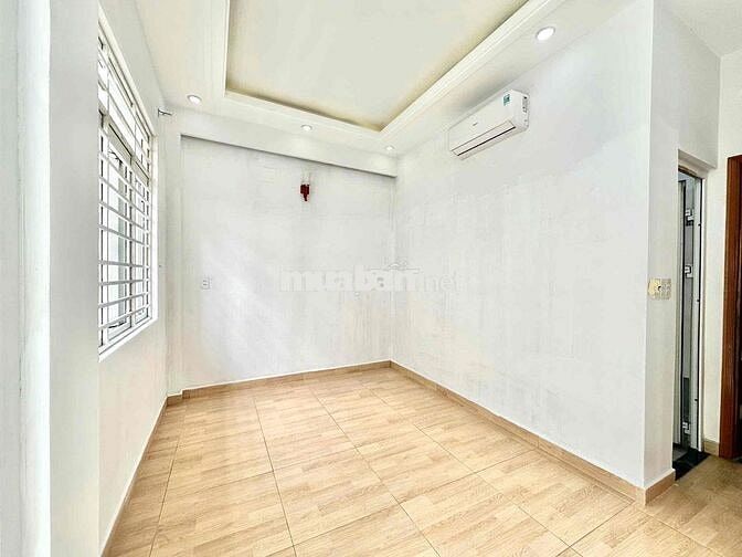 CHO THUÊ PHÒNG BANCOL GIÁ RẺ NGAY CÔNG VIÊN LÀNG HOA GÒ VÁP