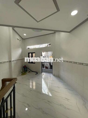 Nhà Mới Đẹp 3 Tầng Quận 6 Hậu Giang 18m2 2PN Dọn Vào Ở Ngay