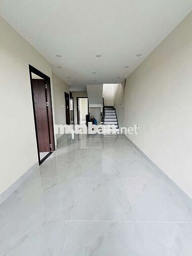 CHO THUÊ NHÀ:
TRỆT 1 LỬNG 2 LẦU MỚI 100 %
- MẶT TIỀN NAM LONG CENTRAL