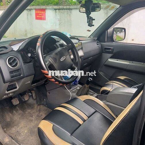 Ford ranger xe dọn đẹp giá tốt