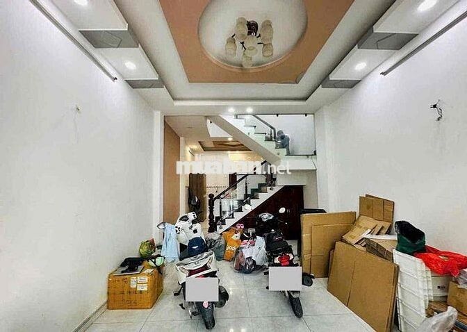 nhà 2 tầng hẻm 6m thông có 2 phòng ngủ 2wc có nội thất