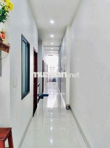 BÁN NHÀ 2 LẦU ( Sổ Hồng Riêng Thổ Cư )