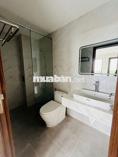 CHO THUÊ NHÀ:
TRỆT 1 LỬNG 2 LẦU MỚI 100 %
- MẶT TIỀN NAM LONG CENTRAL