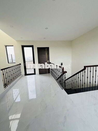 CHO THUÊ NHÀ:
TRỆT 1 LỬNG 2 LẦU MỚI 100 %
- MẶT TIỀN NAM LONG CENTRAL