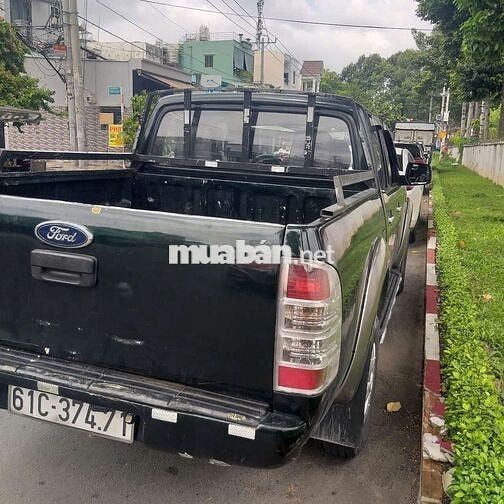 Ford ranger xe dọn đẹp giá tốt