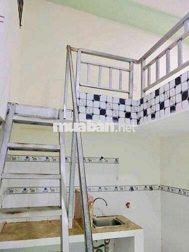 Duplex giá siêu rẻ nằm gần cầu chánh hưng thuận tiện qua trung tâm
