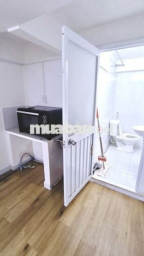 CHO THUÊ PHÒNG Studio Trệt Q10 ngay sau lưng UEH, gần Bách Khoa