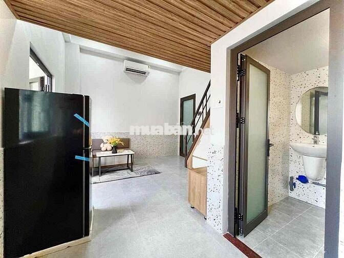 TRỐNG PHÒNG BAN CÔNG GẦN ĐẦM SEN 🏡